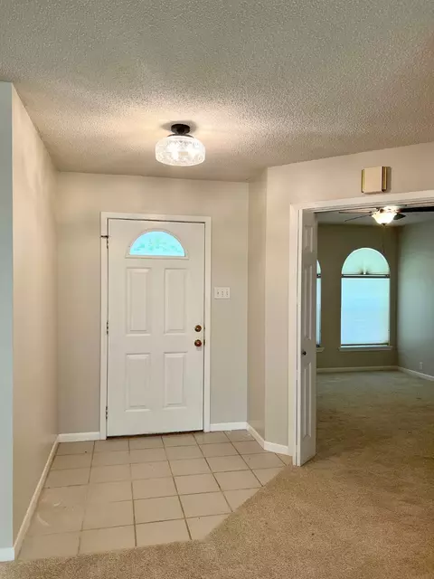 Entry Way - 903 W Barnes Ave, Comanche, TX 76442 photo 1 of 1