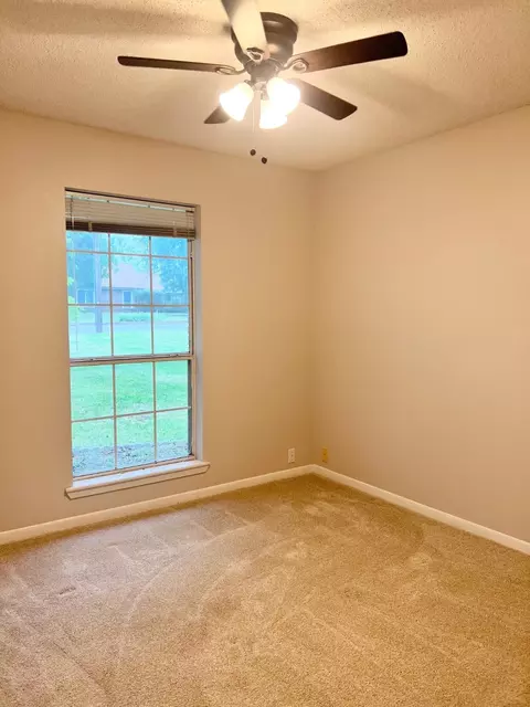 Bedroom - 903 W Barnes Ave, Comanche, TX 76442 photo 3 of 3