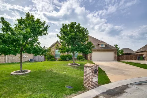 129 Camouflage Cir, Willow Park, TX 76008