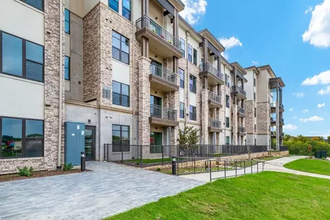2700 Old Denton Rd #1008, Carrollton, TX 75006