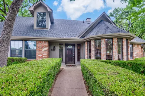 6111 Amicable Dr, Arlington, TX 76016