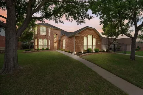 3015 Saint Amanda Dr, Mansfield, TX 76063