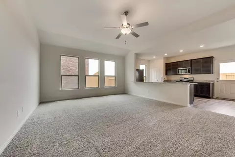 312 Tidwell Dr, Ferris, TX 75125 photo 2