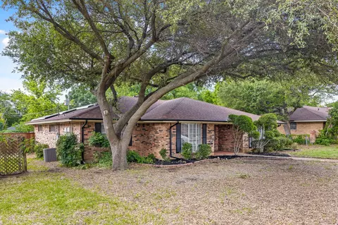 2912 Natalie Dr, Plano, TX 75074 photo 3