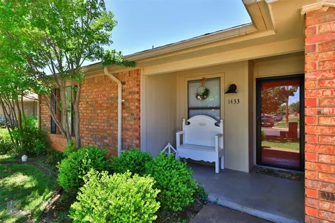 1433 Friars St, Abilene, TX 79602