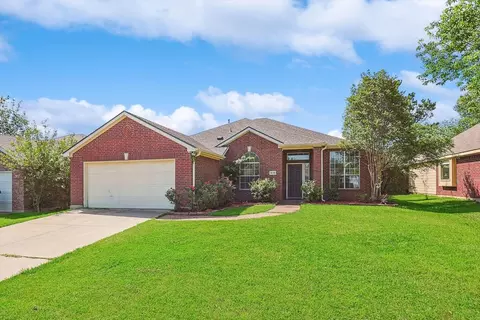 1630 Nightingale Ln, Corinth, TX 76210