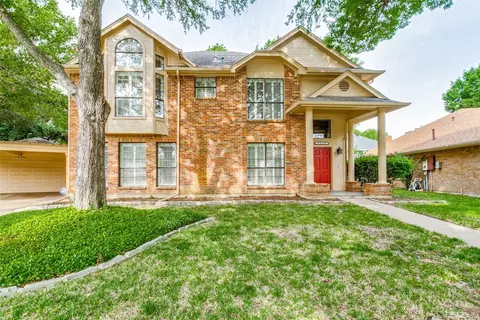 Exterior - 4154 Cedar Dr, Grapevine, TX 76051 photo 2 of 10
