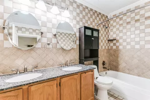Bath - 4154 Cedar Dr, Grapevine, TX 76051 photo 6 of 6