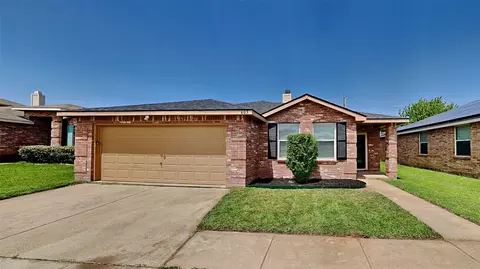 605 Ragwood Rd, Arlington, TX 76002