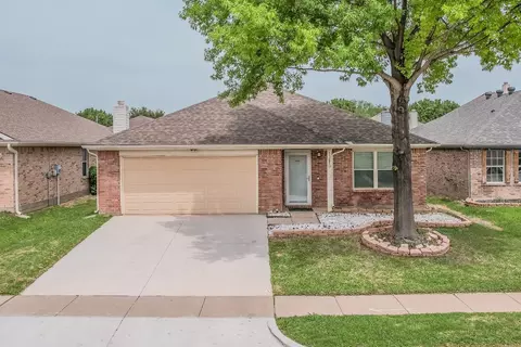 5105 Senator Dr, Fort Worth, TX 76244