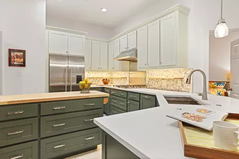 7156 Elm Creek Ln, Dallas, TX 75252