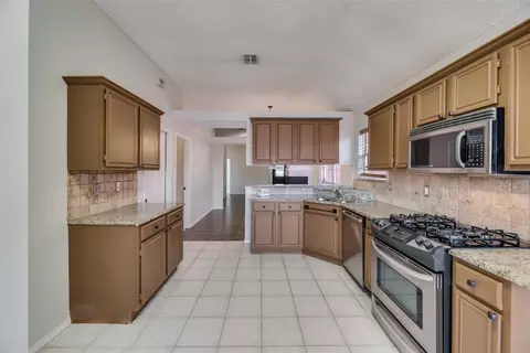 3111 Sara Dr, Rowlett, TX 75088 photo 8