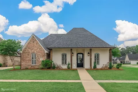 500 Linden Cir, Benton, LA 71006