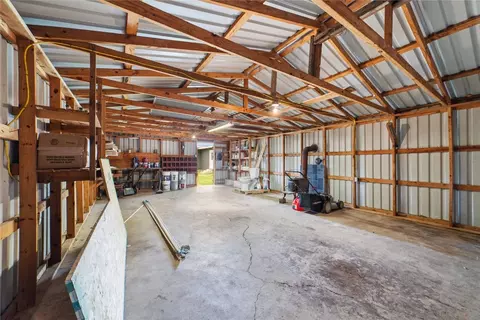 Exterior - 904 E Fitzgerald St, Bangs, TX 76823 photo 5 of 17
