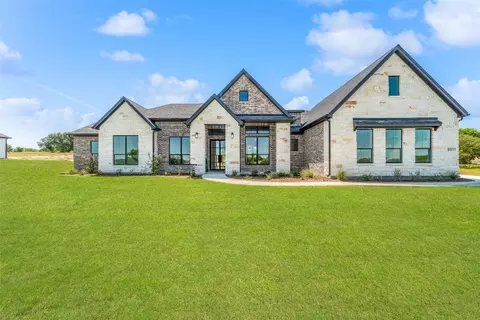 8011 Brownie Luker Ct, Granbury, TX 76048