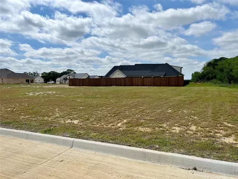 409 Fairmount Ct, Denton, TX 76210