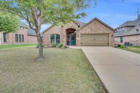 515 Santa Fe Trl, Waxahachie, TX 75165