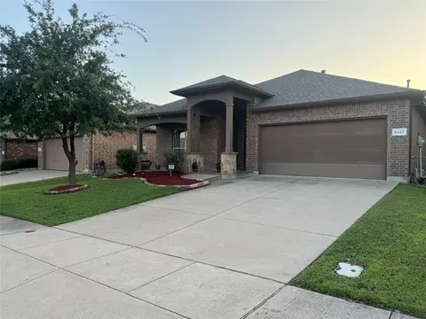 6657 Friendsway Dr, Fort Worth, TX 76137