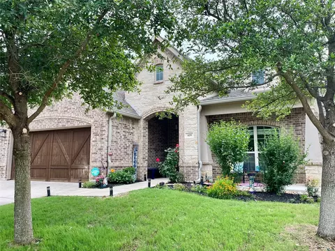 409 Whispering Willow Dr, Midlothian, TX 76065