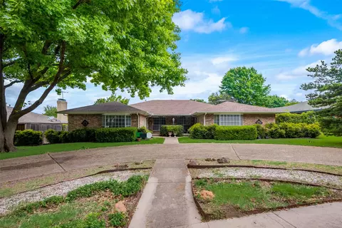 7607 Meadow Oaks Dr, Dallas, TX 75230
