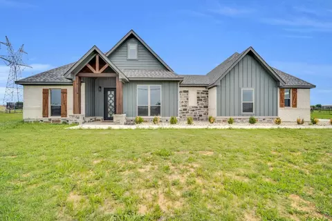 3313 Cobbler Ln, Joshua, TX 76058