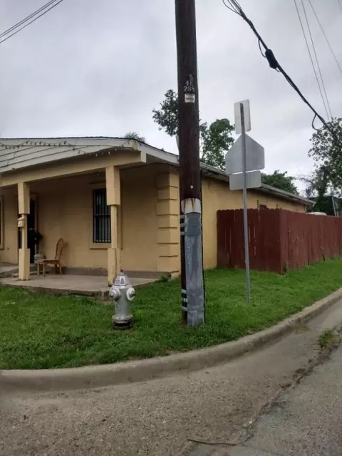 4351 Jamaica St, Dallas, TX 75210