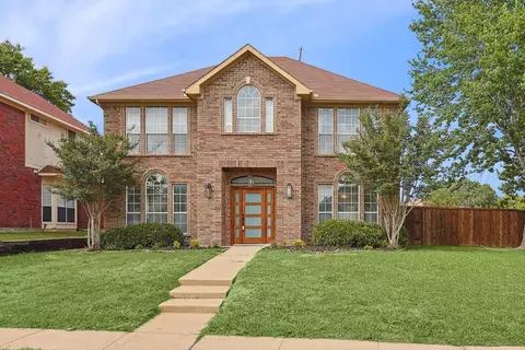 2119 Stonegate Dr, Carrollton, TX 75010