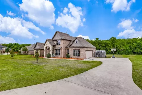 933 Stephen Ct, Farmersville, TX 75442