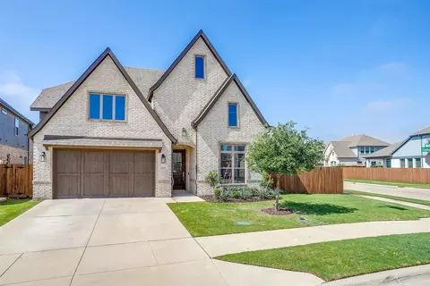 2669 Stadium View Dr, Fort Worth, TX 76118