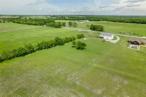 View/Area - 5828 County Road 1093, Celeste, TX 75423 photo 5 of 6