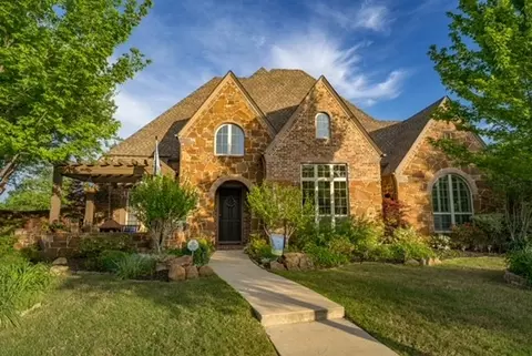 704 Kimbro Ave, Argyle, TX 76226