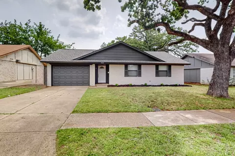 1626 Kingston Dr, Lewisville, TX 75067