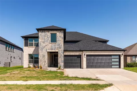 155 Cyprus Grove Dr, Lavon, TX 75166