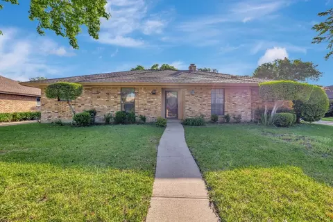 3801 Danbury Dr, Arlington, TX 76016