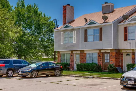 10500 Lake June Rd #L01, Dallas, TX 75217