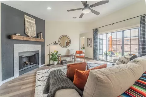 739 Meadowcreek Ct, Garland, TX 75043