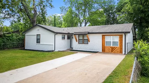 502 Town North Dr, Arlington, TX 76011