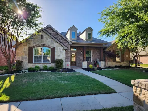 7527 Fairmeadow Trl, Sachse, TX 75048