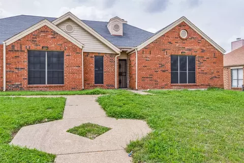 2917 Tanglewood Dr, Lancaster, TX 75134