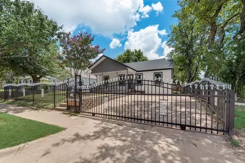 3206 Aster St, Dallas, TX 75211