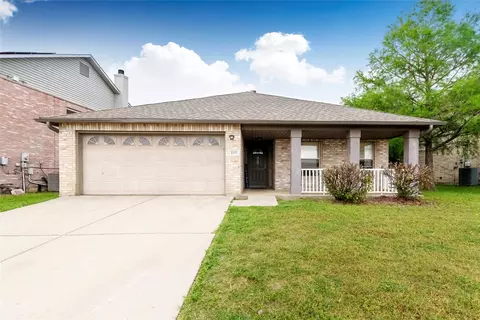 2207 Mainsail Ln, Arlington, TX 76002