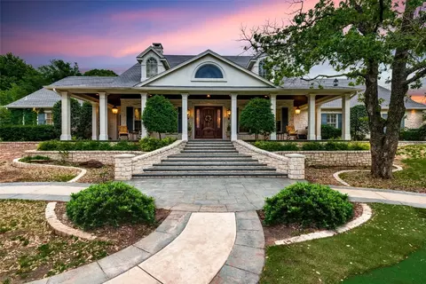 343 Hobson Ln, Denton, TX 76205