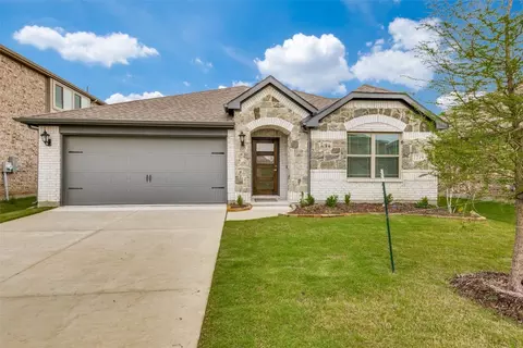 1219 Mill Pl, Aubrey, TX 76227