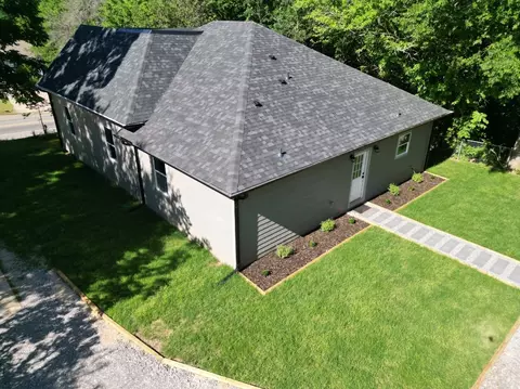 608 E Main St, Denison, TX 75021