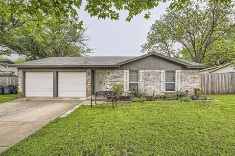 7517 Susan Ct, North Richland Hills, TX 76180