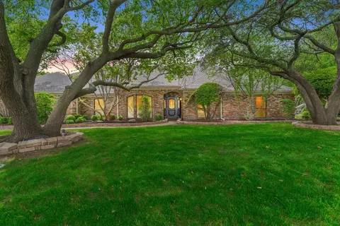 202 Willow Creek Cir, Allen, TX 75002