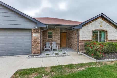 956 Ranch Rd, Dallas, TX 75253