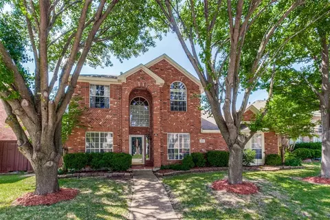 8706 Clearlake Dr, Rowlett, TX 75088