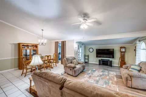 3614 Pinoak Dr, Grand Prairie, TX 75052