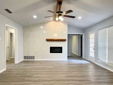 632 San Carlos Dr, Garland, TX 75043